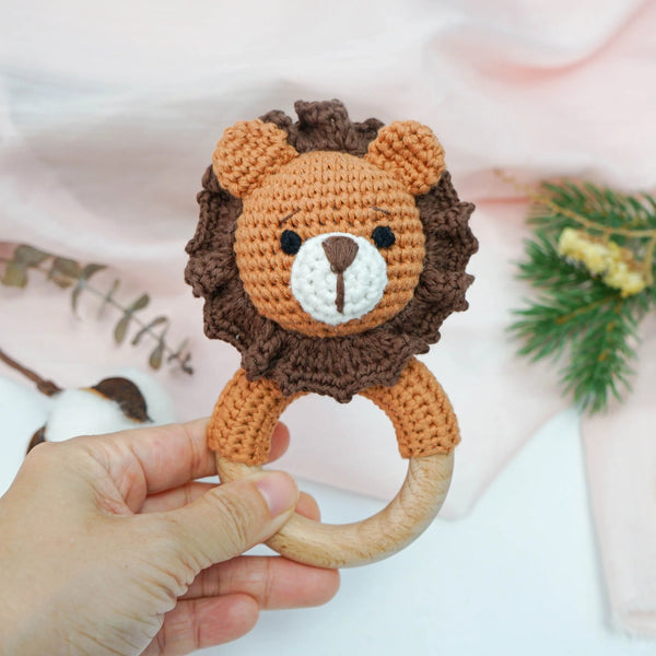 Crochet Ring Rattle Roary Lion