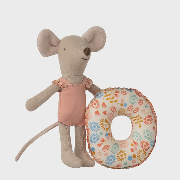 Maileg Beach Mouse Little Sister with Float Flower