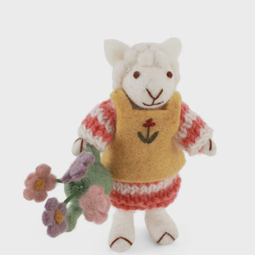 Gry & Sif small white sheep girl watering can