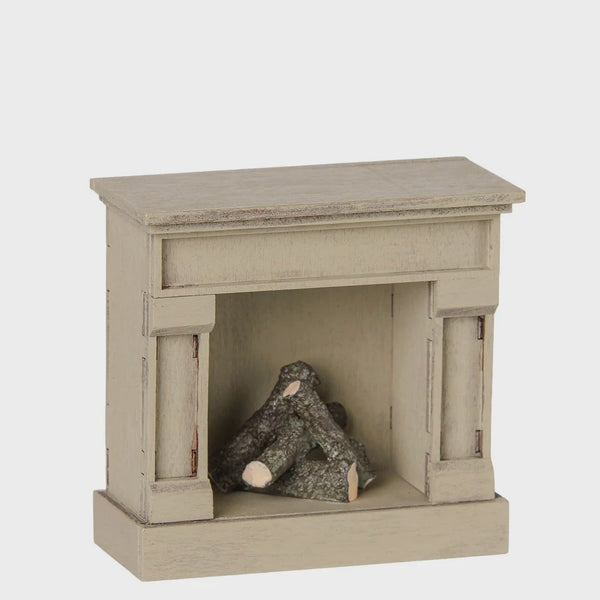 Maileg Fire place Mouse Off White