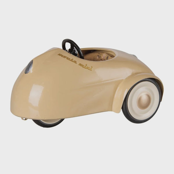 Maileg Car Mouse Wheat