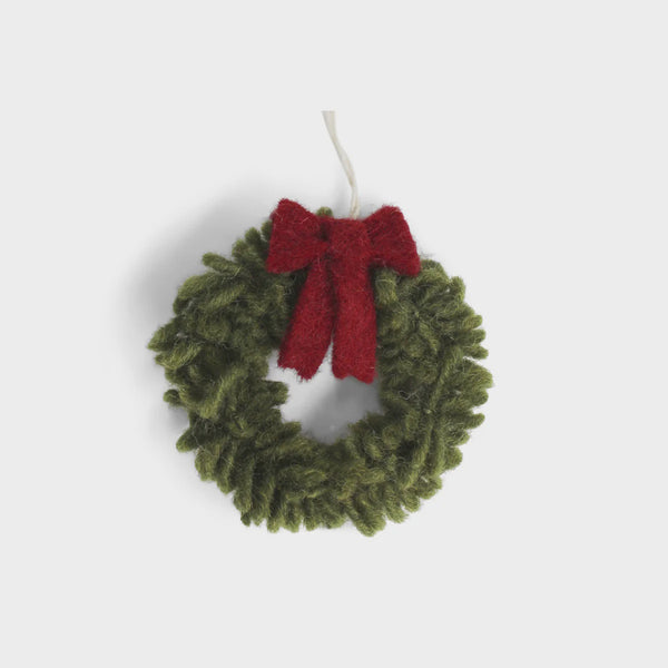 Wreath green with red bow